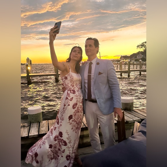 Reformation size 6 satin dress (white with burgundy flowers). - Picture 12 of 12